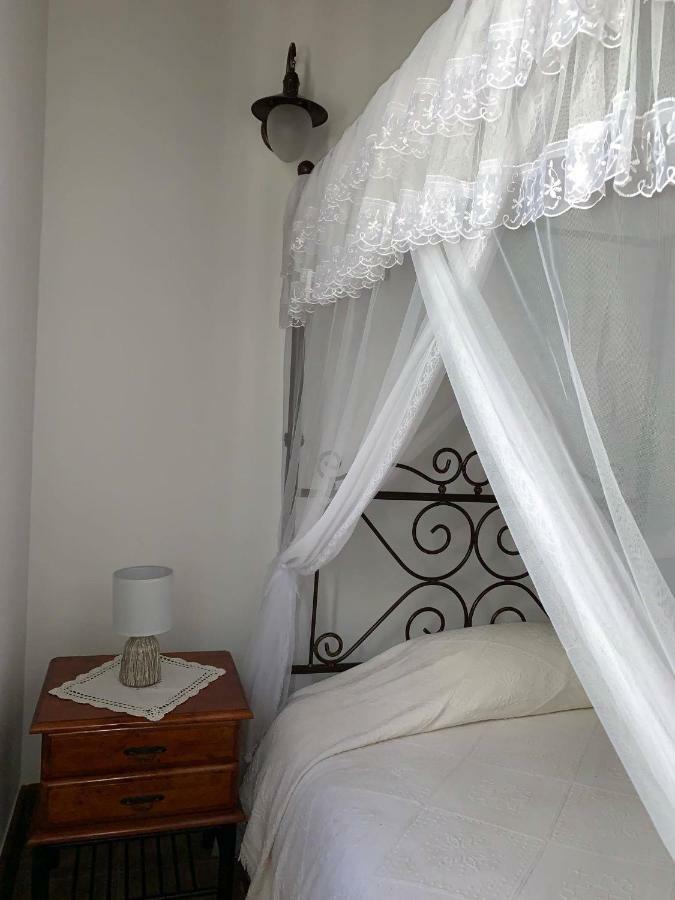 Lofou Traditional House Exterior foto